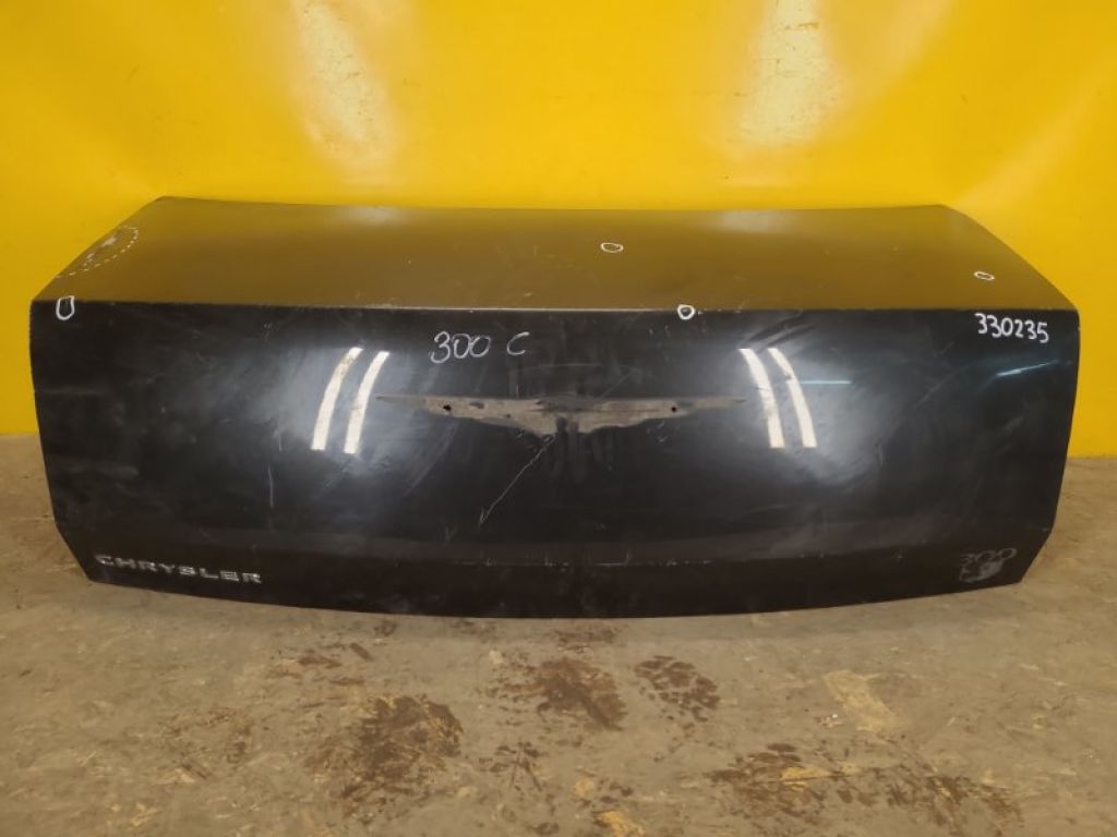 68040131AA | Крышка багажника CHRYSLER 300 04-10