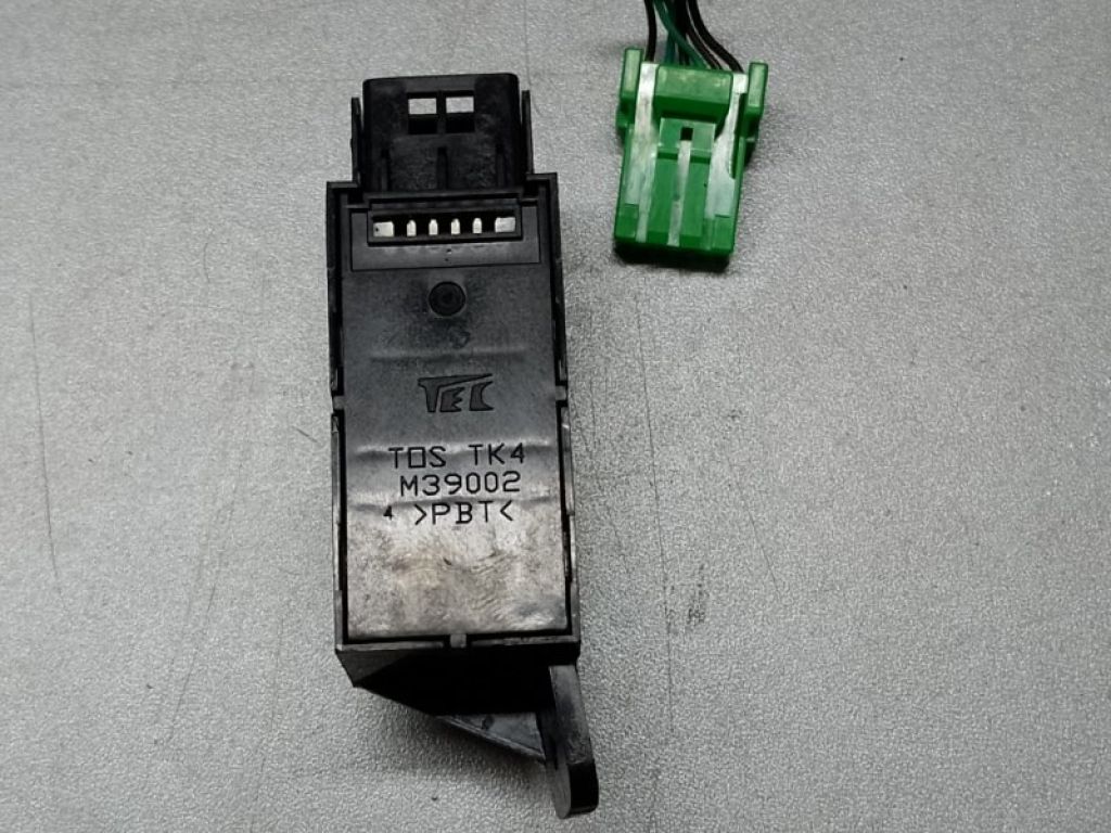 35800-TZ5-A01 | Кнопка відкриття лючка бензобака ACURA MDX (YD3) 13-21 - Фото 3