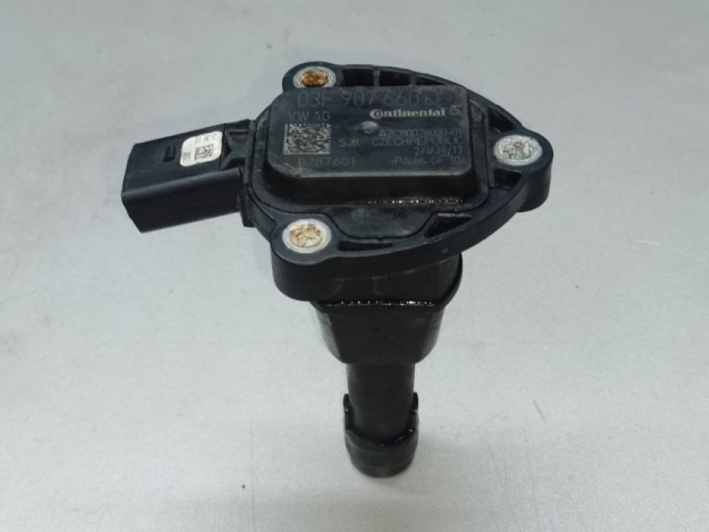 03F 907 660 D | Датчик уровня масла в двигателе VOLKSWAGEN JETTA USA 10-17