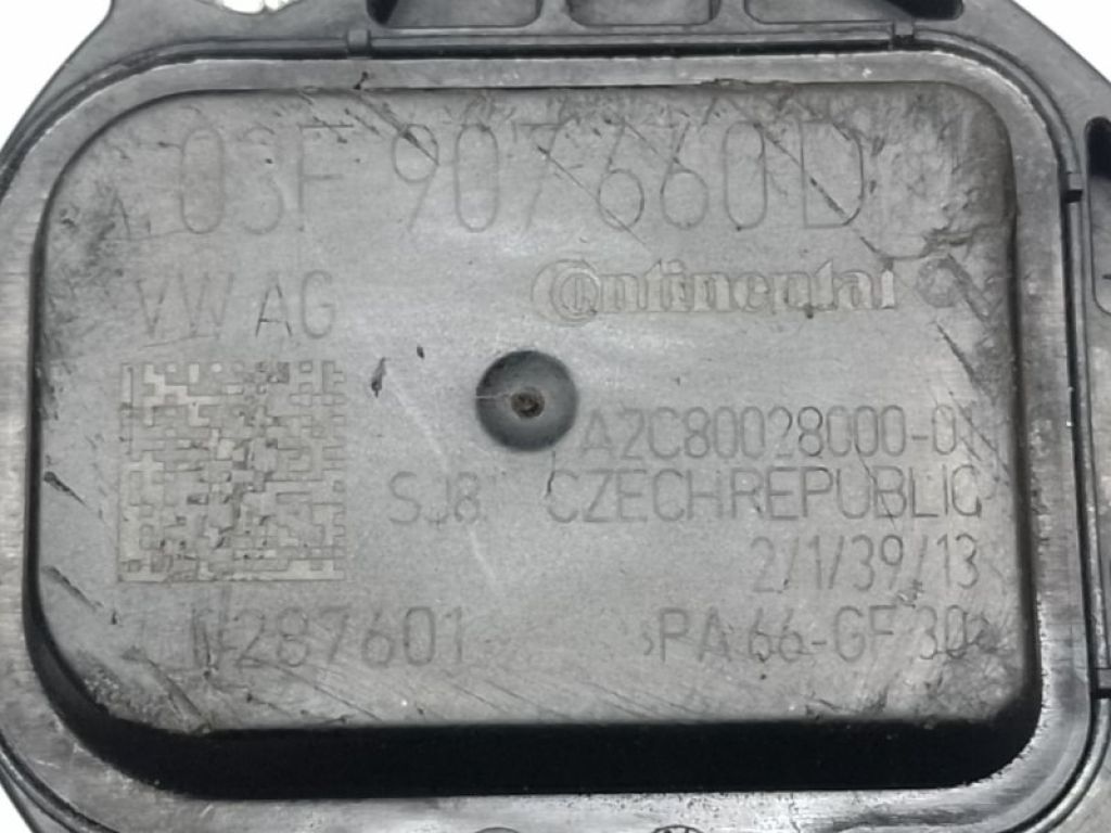 03F 907 660 D | Датчик уровня масла в двигателе VOLKSWAGEN JETTA USA 10-17 - Фото 4