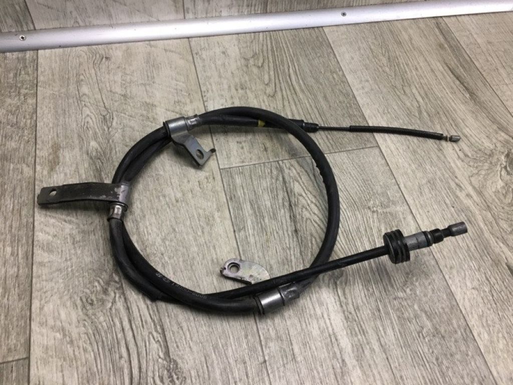 59760-1R000 | Трос стоянкового гальма лів. HYUNDAI ACCENT RB 10-