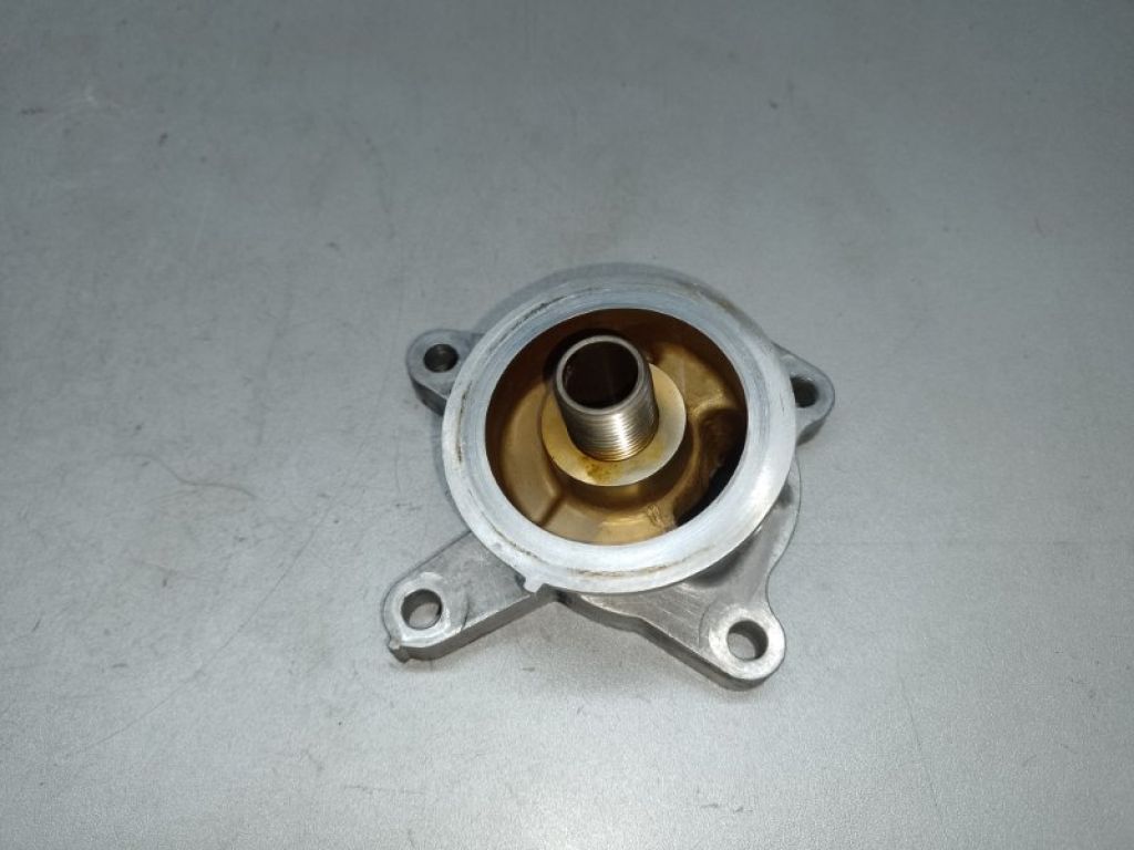 16531-54L00 | Кронштейн масляного фільтра SUZUKI KIZASHI 09-14