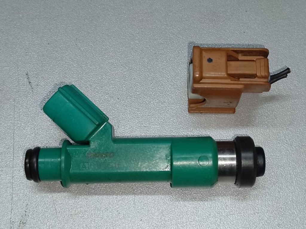 15710-78K00 | Форсунка паливна SUZUKI KIZASHI 09-14 - Фото 2