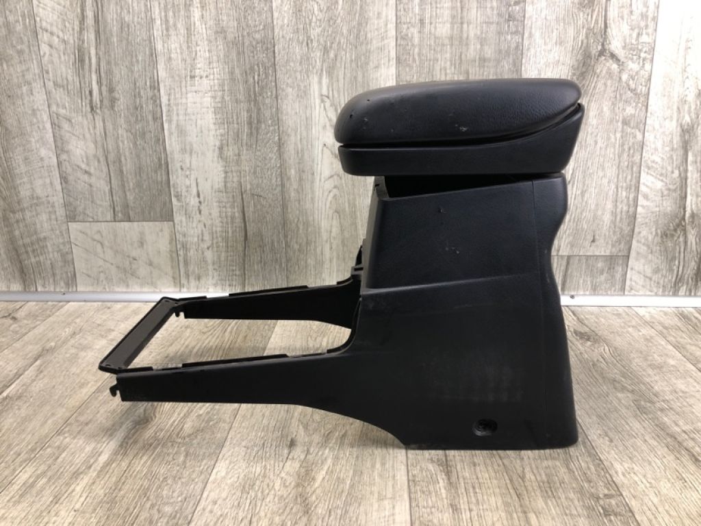 75910-65J01-5PK | Консоль центральна SUZUKI GRAND VITARA 05-15 - Фото 2
