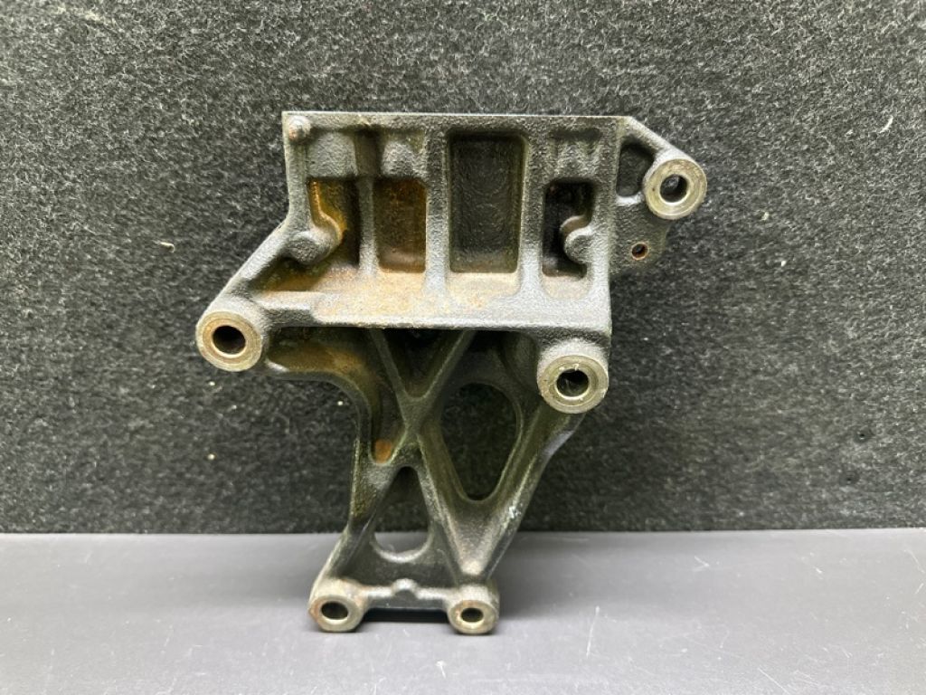 12313-0V040 | Кронштейн двигателя TOYOTA CAMRY 55 14-17 - Фото 3