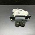 69350-0D131 | Замок кришки багажника TOYOTA YARIS 11-20