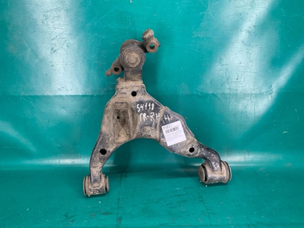 48068-60010 | Рычаг передней подвески нижний прав. TOYOTA LAND CRUISER PRADO 120 02-09
