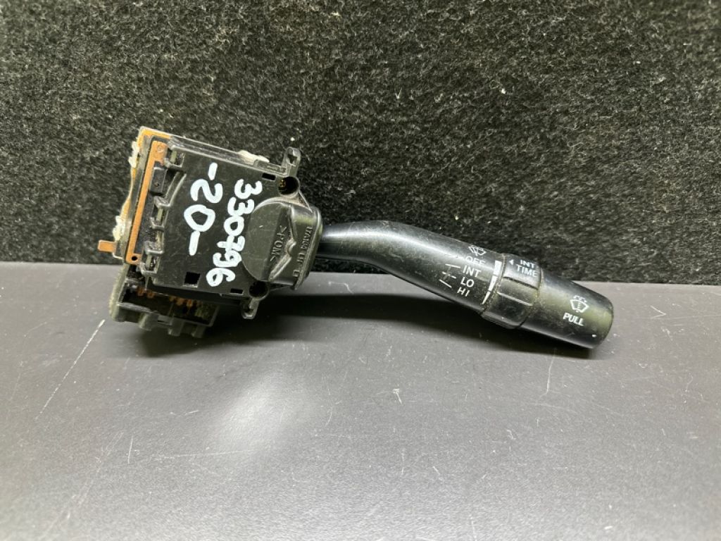 84652-06011 | Подрулевой переключатель прав. TOYOTA CAMRY 20 96-02