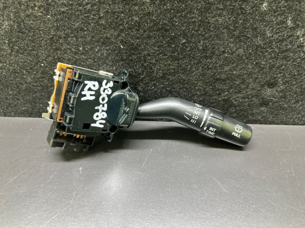 84652-07050 | Подрулевой переключатель прав. TOYOTA AVALON 99-05
