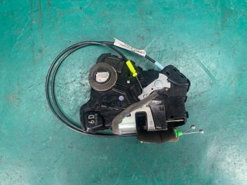 Замок двери передн. лев. TOYOTA CAMRY 40 06-11