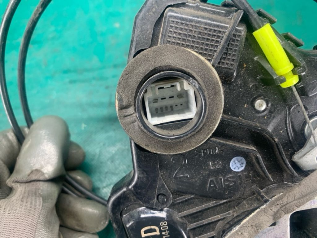 6904006180 | Замок двері передн. лів. TOYOTA CAMRY 40 06-11 - Фото 4