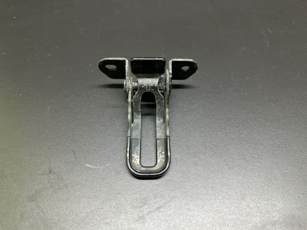 53550-47011 | Петля замка капота TOYOTA PRIUS - 30 09-17