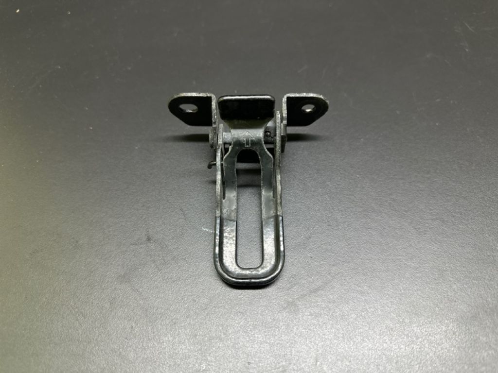 53550-47011 | Петля замка капота TOYOTA PRIUS - 30 09-17