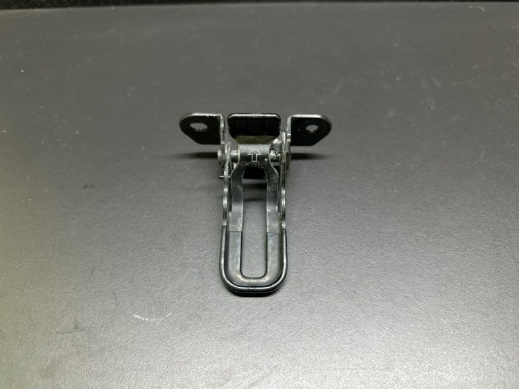 53550-47011 | Петля замка капота TOYOTA PRIUS - 30 09-17