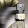88719-33020 | Датчик давления кондиционера TOYOTA SIENNA 03-10 - Превью 4