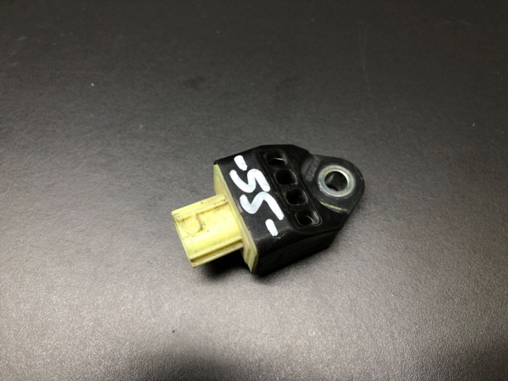89173-09820 | Датчик удара передн. TOYOTA CAMRY 50 12-15