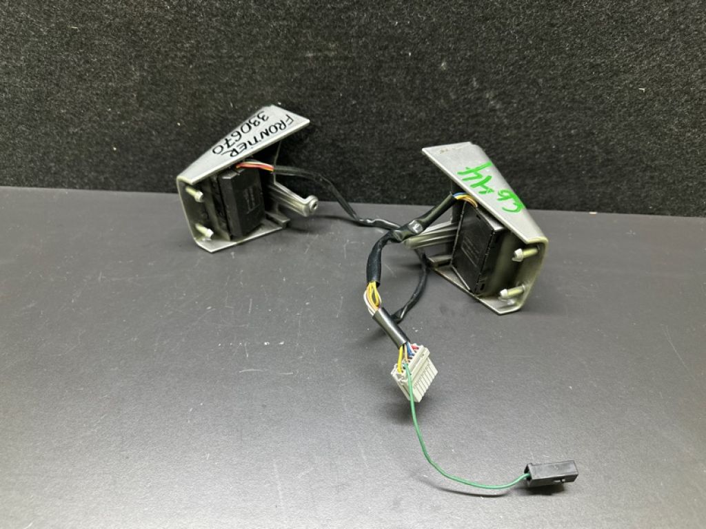 25550-9BF0A | Кнопки на руль NISSAN FRONTIER 04-21 - Фото 4