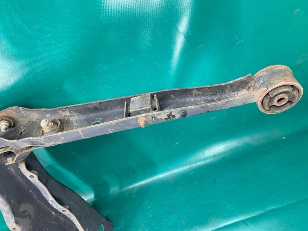 41310SA001 | Кронштейн редуктора SUBARU FORESTER SG 02-07 - Фото 10