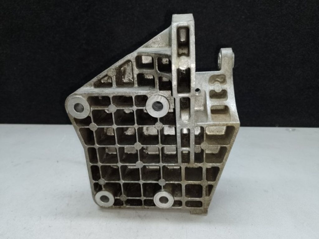 38930-RDA-A00 | Кронштейн компресора кондиціонера ACURA MDX (YD2) 06-13 - Фото 4