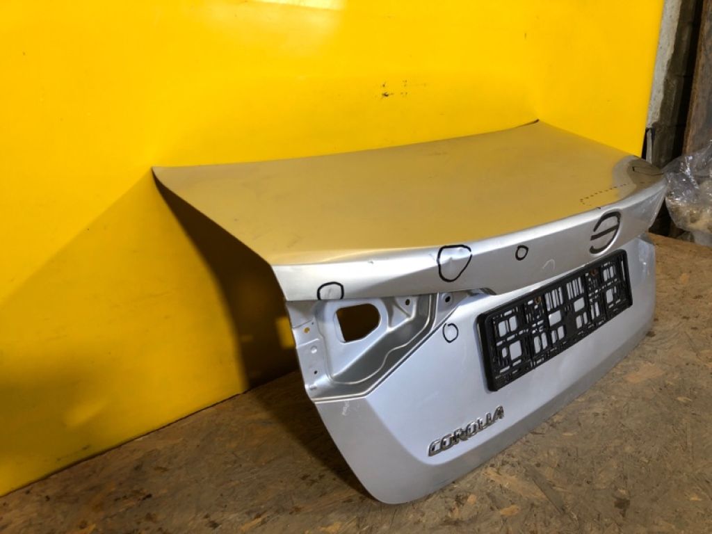 6440102F20 | Кришка багажника TOYOTA COROLLA 18- - Фото 4