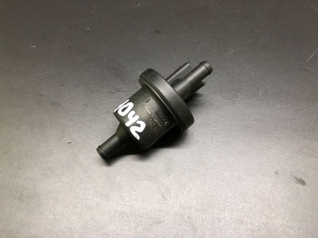 L3P5-20-360 | Клапан вентиляции топливного бака MAZDA 5 CR 05-10