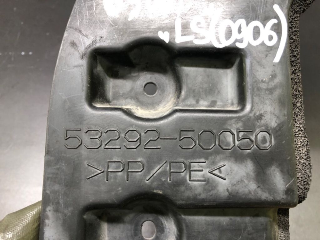 53292-50050 | Дефлектор радіатора лів. LEXUS LS460 06-12 - Фото 3