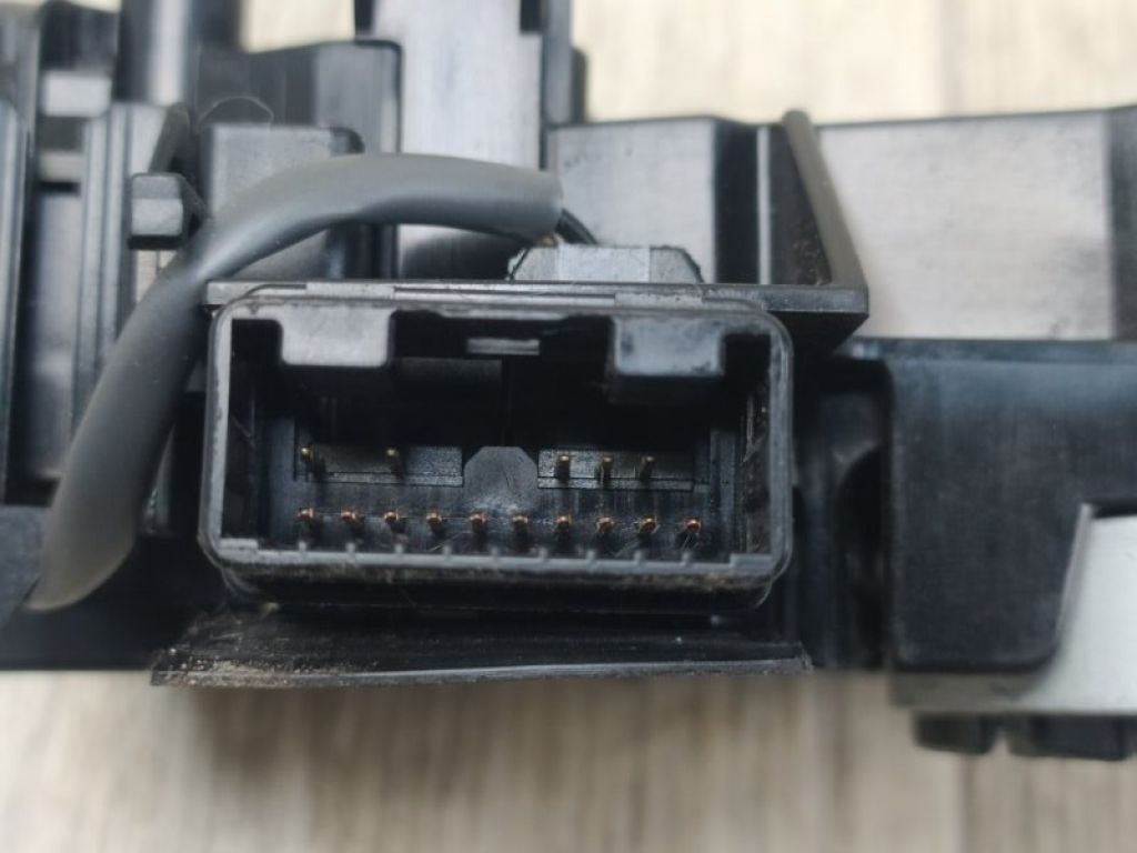 84140-33202 | Підрульовий перемикач лів. LEXUS CT200 11-17 - Фото 4