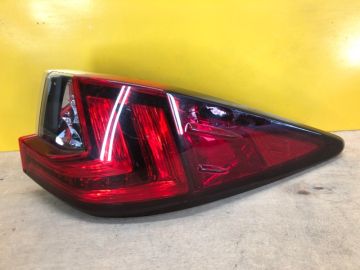 Фонарь наружный прав. LEXUS RX350/450 15-22