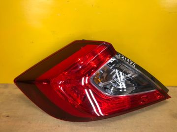 Ліхтар зовнішній лів. HONDA CIVIC FC/FK 15-