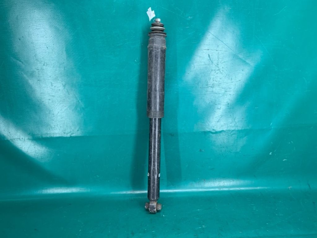 48530-09N80 | Амортизатор задн. лів. TOYOTA AURIS 06-12