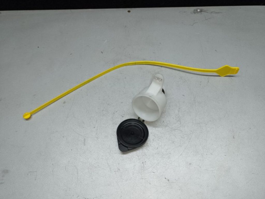 85319-47120 | Горловина бачка стеклоомывателя TOYOTA PRIUS - 30 09-17 - Фото 3