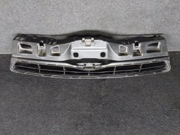 Решітка радіатора TOYOTA PRIUS C/AQUA 11-14
