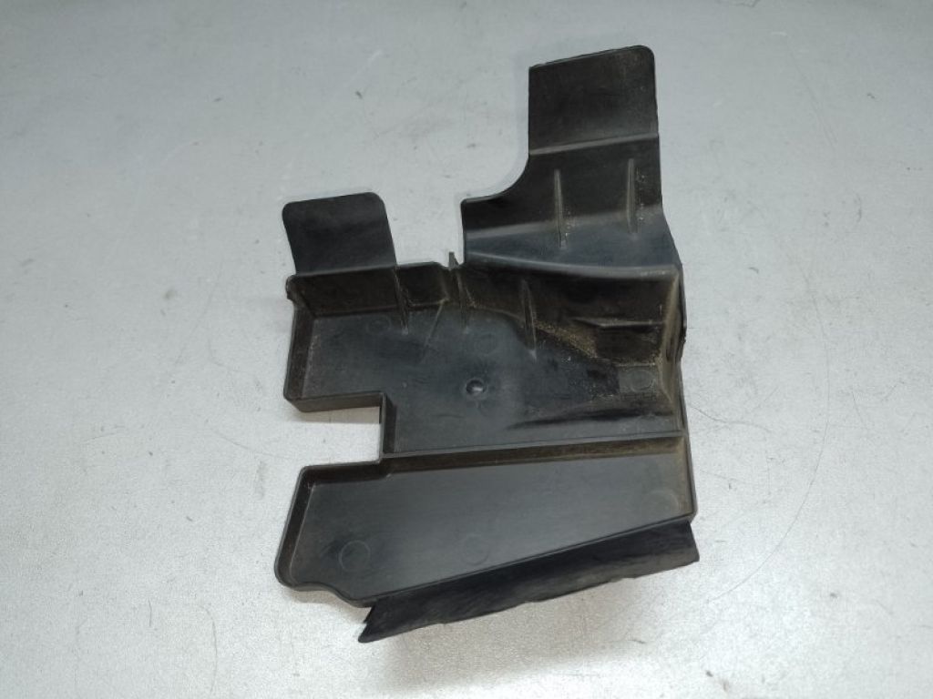 53287-52170 | Дефлектор радіатора прав. TOYOTA PRIUS C/AQUA 11-14