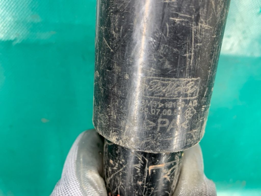 BBM228910D | Амортизатор задн. лев. MAZDA 3 BL 09-13 - Фото 3