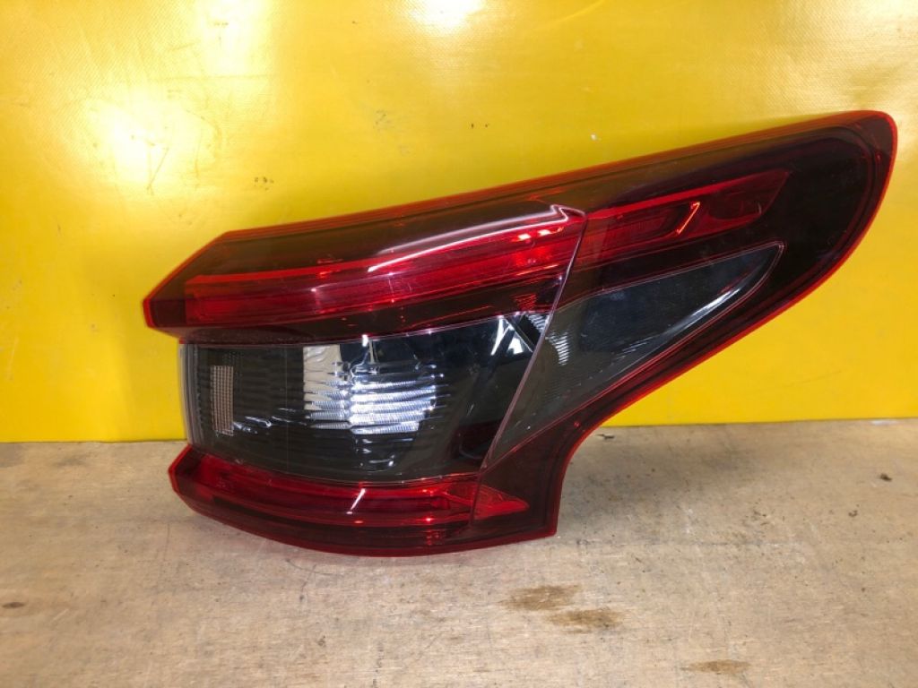 26550-6MR0A | Фонарь наружный прав. NISSAN QASHQAI/ROGUE SPORT 14-