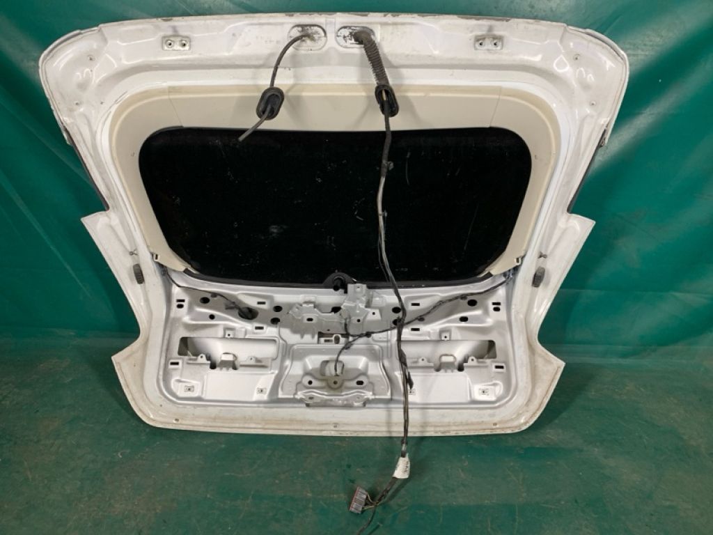 CP9Z-5840110-A | Кришка багажника задн. FORD FOCUS 10-18 - Фото 5