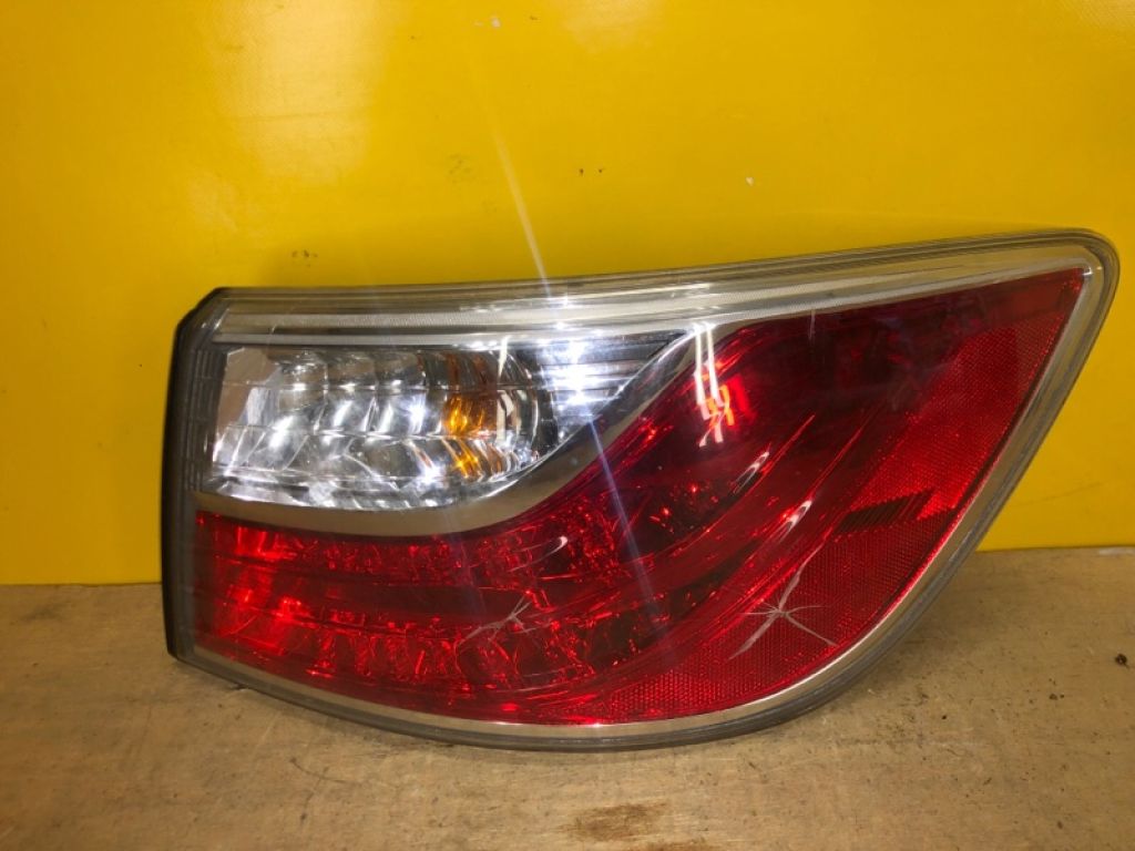 TE69-51-150D | Фонарь наружный прав. MAZDA CX-9 06-16