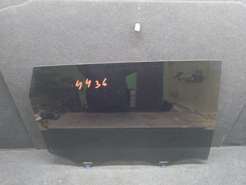 82300-5HA0A | Скло дверей задн. прав. NISSAN X-TRAIL/ROGUE T32 13-20