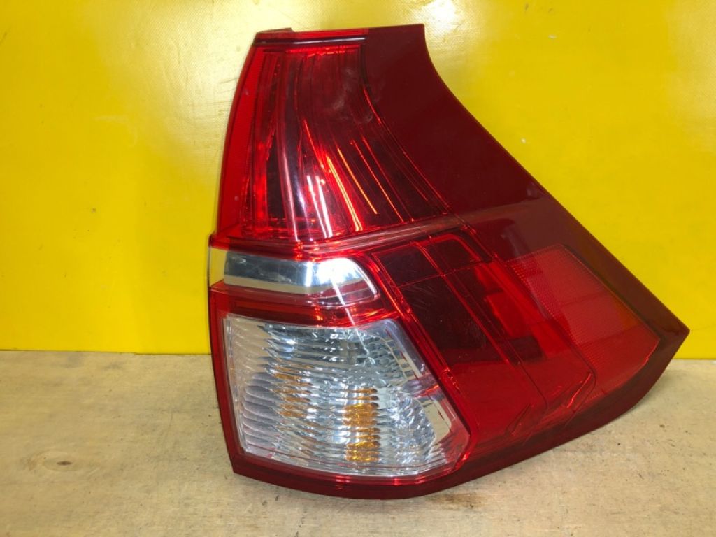 33500-T1W-A01 | Ліхтар зовнішній прав. HONDA CRV (RM) 11-18