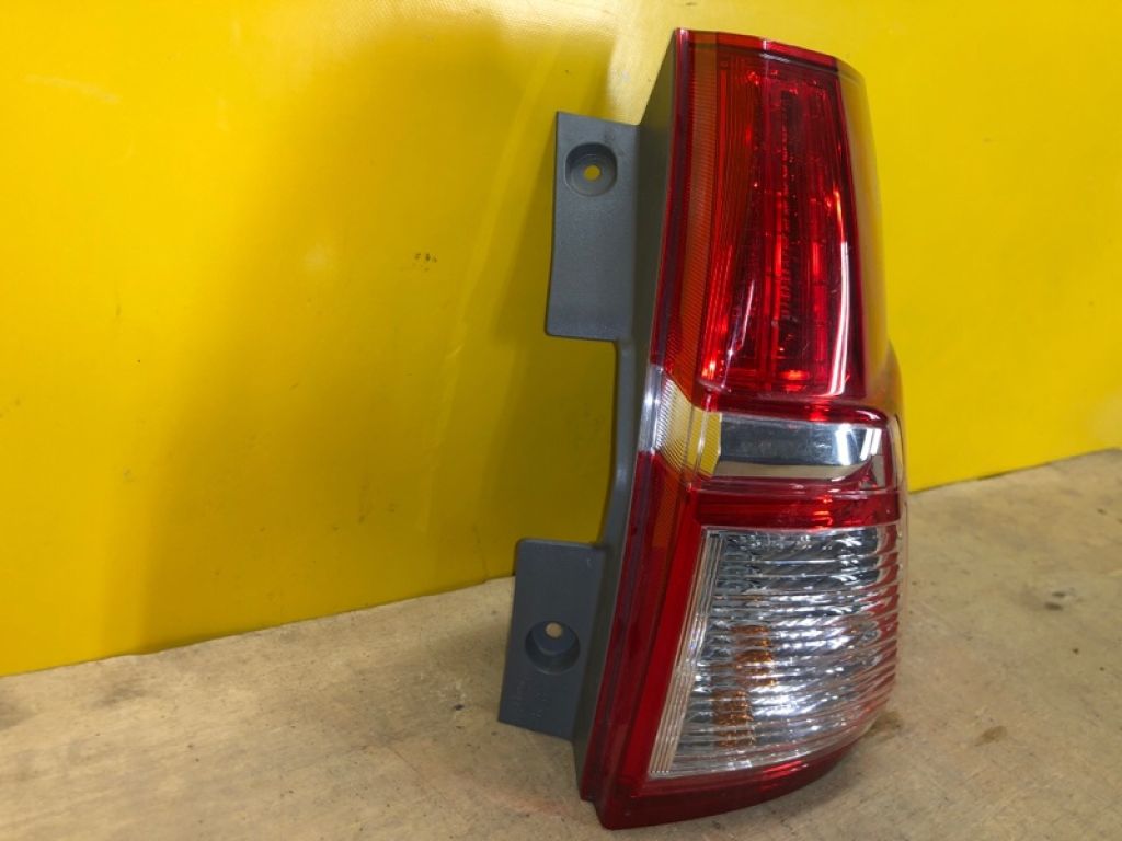 33500-T1W-A01 | Фонарь наружный прав. HONDA CRV (RM) 11-18 - Фото 3