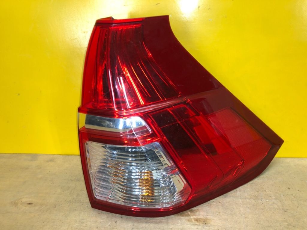 33500-T1W-A01 | Фонарь наружный прав. HONDA CRV (RM) 11-18