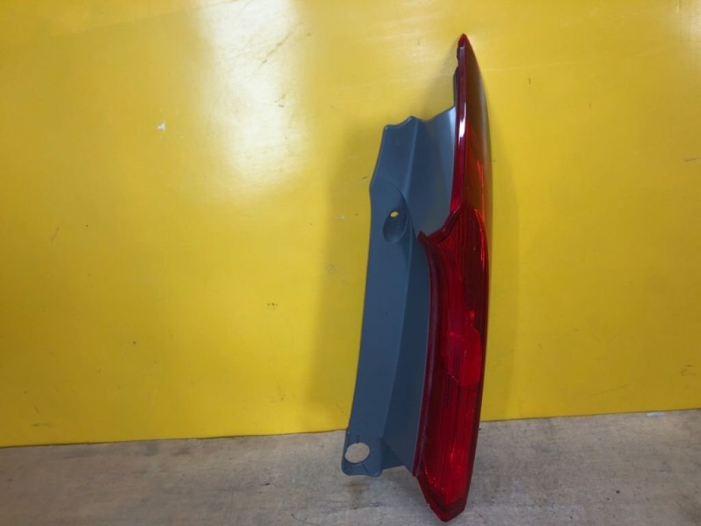 34170-T1W-A01 | Фонарь наружный задн. прав. HONDA CRV (RM) 11-18