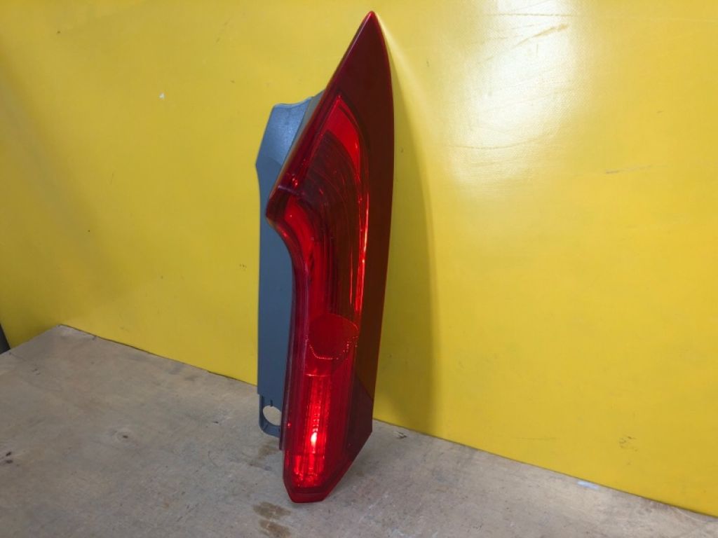 34170-T1W-A01 | Фонарь наружный задн. прав. HONDA CRV (RM) 11-18 - Фото 4