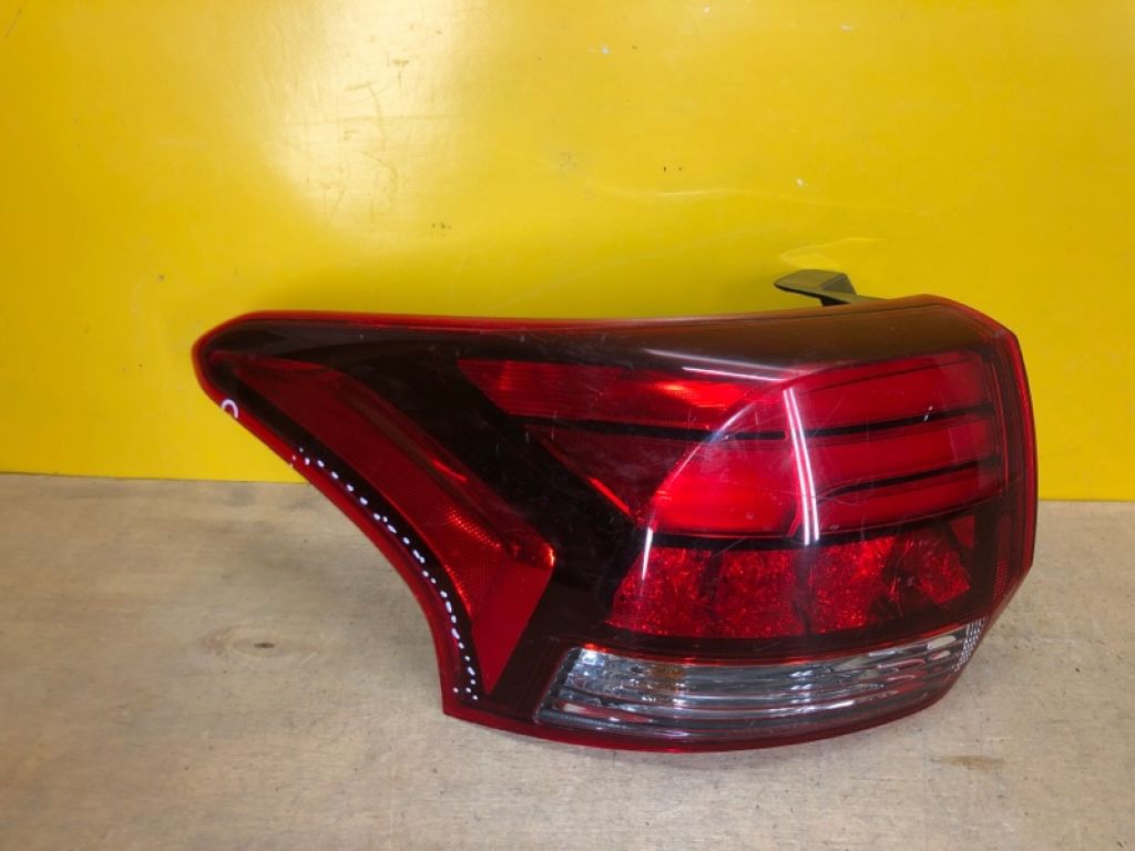 8330B173 | Ліхтар зовнішній лів. MITSUBISHI OUTLANDER GF 12-