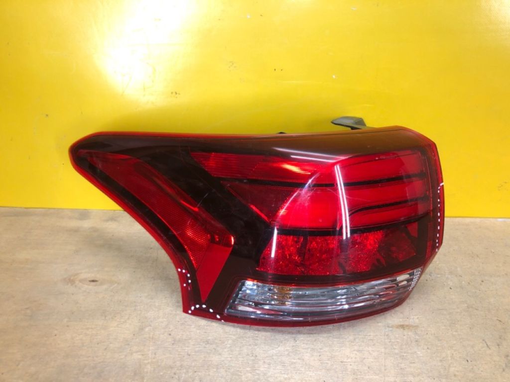 8330B173 | Фонарь наружный лев. MITSUBISHI OUTLANDER GF 12-