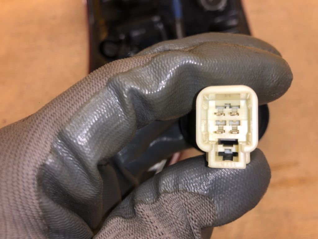 8330B178 | Фонарь наружный прав. MITSUBISHI OUTLANDER GF 12- - Фото 8