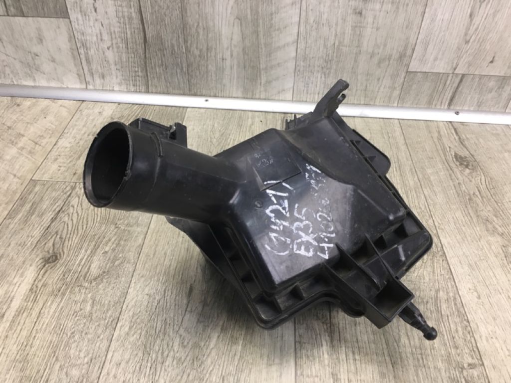 16528JK20A | Корпус повітряного фільтра прав. INFINITI EX35(37) 07-12