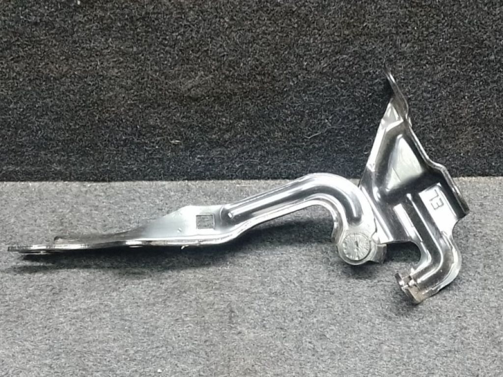 EG21-52-420A | Петля капота лев. MAZDA CX-7 06-12