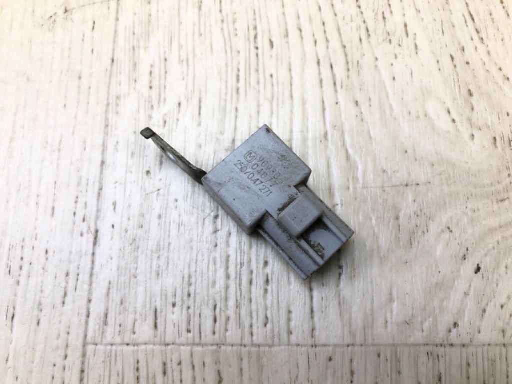 90980-04077 | Конденсатор TOYOTA PRIUS - 11 97-03