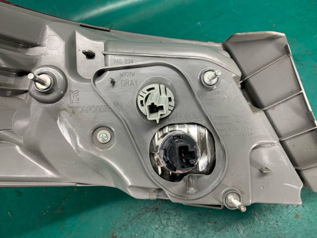 81550-06640 | Ліхтар зовнішній прав. TOYOTA CAMRY 55 14-17 - Фото 14